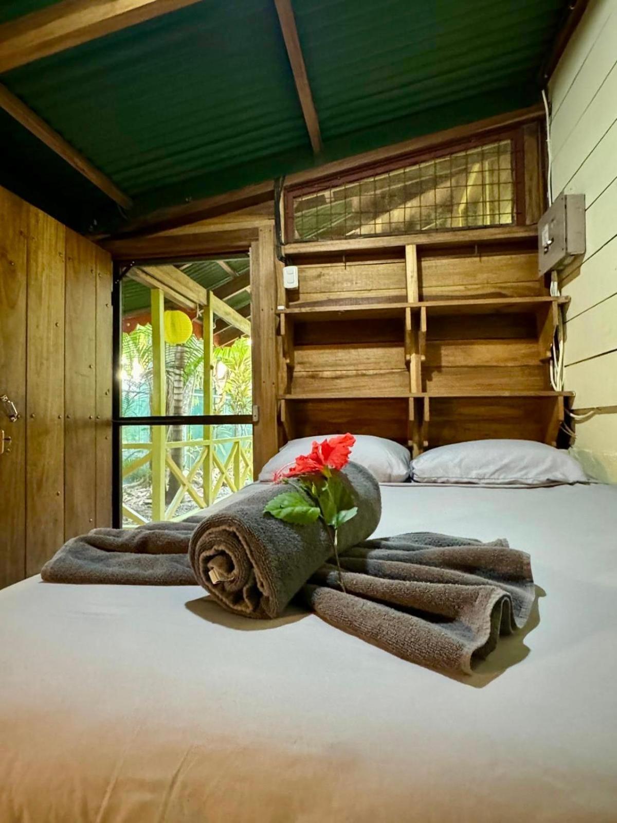 El Jardin De Playa Negra Villa Puerto Viejo de Talamanca Luaran gambar